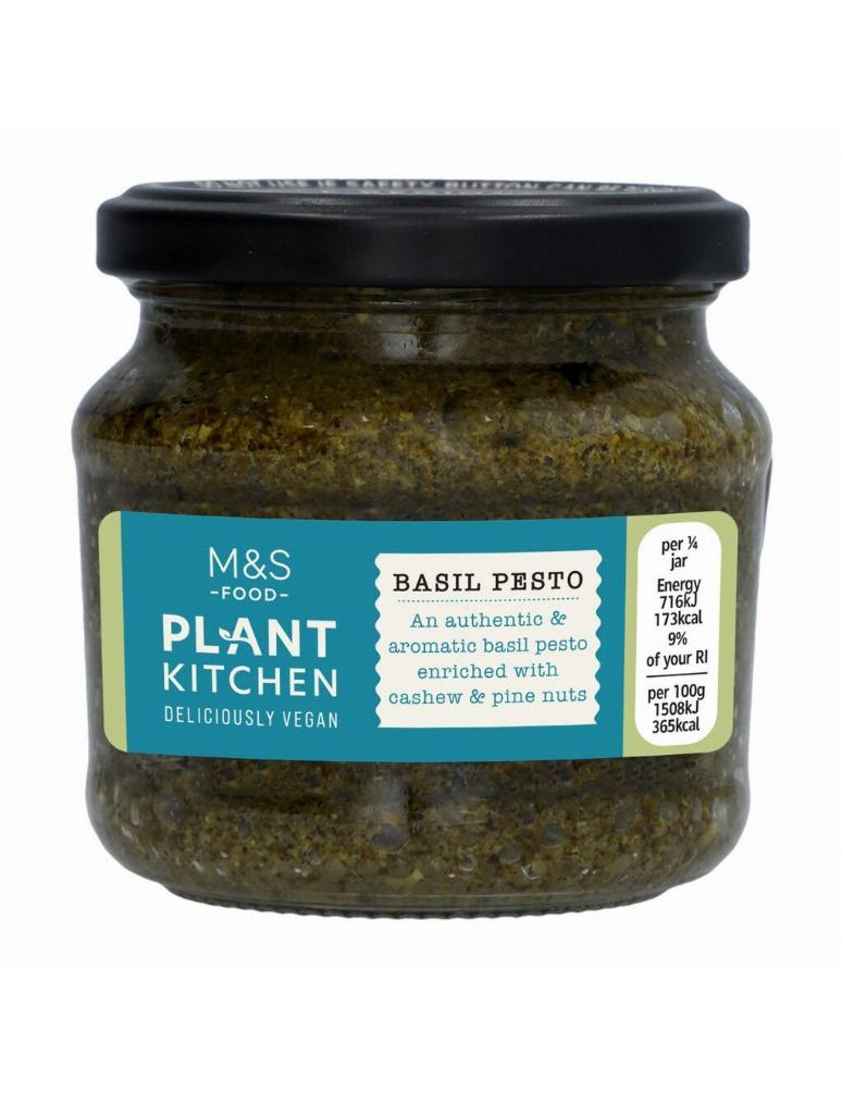 Bazalkové pesto s kešu ořechy, hrachovou bílkovinou a piniovými semínky