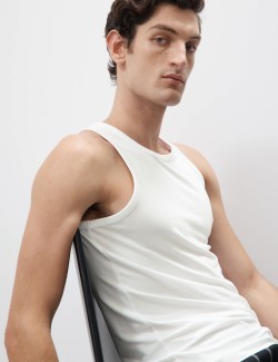 Tílko bez rukávů z bavlny Supima® a modalu