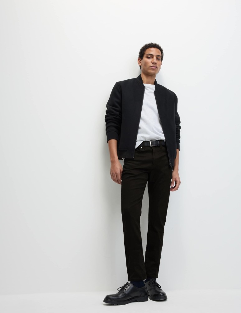 Strečové džíny s úzkým střihem