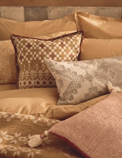 Vyšívaná přikrývka Sierra z čisté bavlny