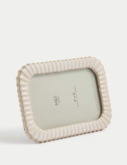 Ceramic Ridged Photo Frame 4x6 Inch