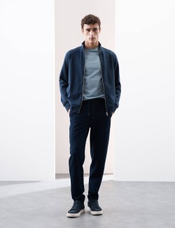 Tričko z prémiové bavlny, úzký střih