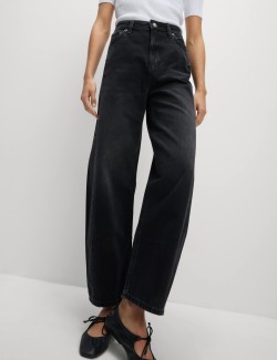 Mid Rise Barrel Jeans