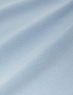 Pletená vesta s kulatým výstřihem