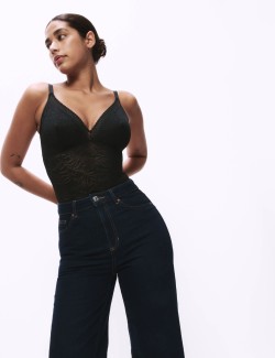 Mírně zpevňující tvarující body s technologií Flexifit™