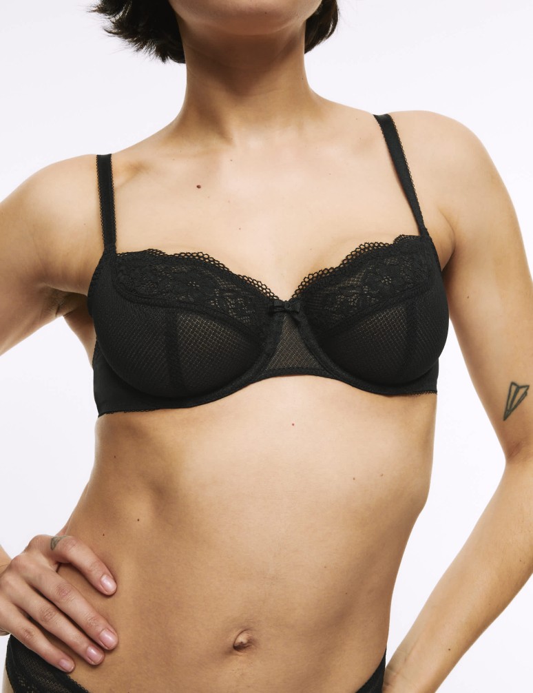 Balkonová podprsenka Jasmine s kosticemi a krajkou, vel. A–E