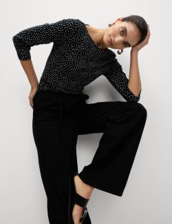 Top z čisté bavlny s lodičkovým výstřihem a potiskem, přiléhavý střih