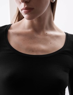 Žerzejový top s oválným výstřihem