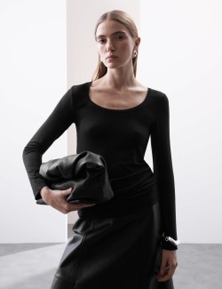 Žerzejový top s oválným výstřihem