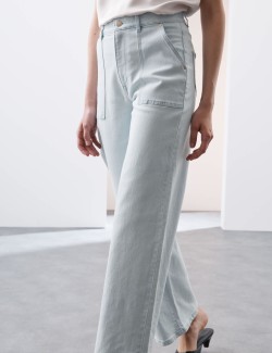 High Waisted Straight Leg Carpenter Jean