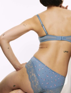 Brazilské kalhotky s krajkovým lemem, 3 ks v balení