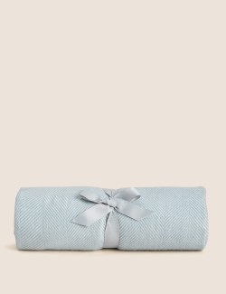 Přehoz se vzorem rybí kosti