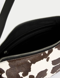 Kožená taška přes rameno se zvířecím potiskem