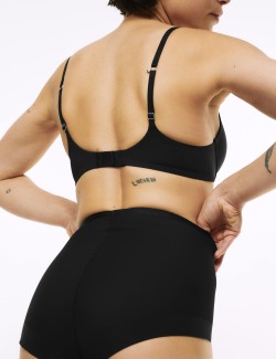 Kalhotky do pasu s technologií Tummy Control Flexifit™