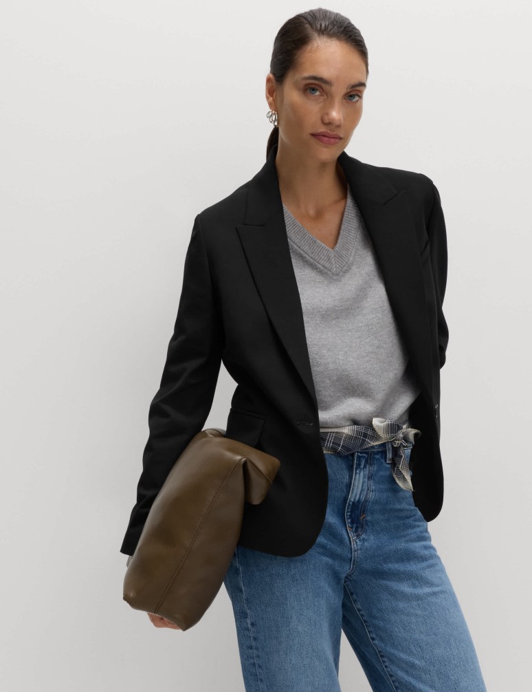 Jednořadový blejzr, úzký střih