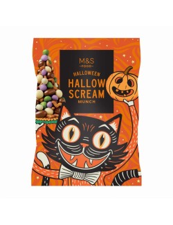 Želé fazolky v mléčné čokoládě, solené preclíky, kousky mléčné čokolády s rýžovým středem v cukru, sladové kuličky v mléčné a bí