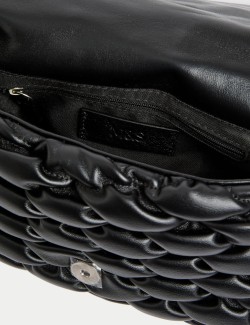 Kabelka přes rameno z umělé kůže