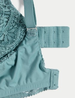 Hladká podprsenka Body Soft™ s kosticemi a plnými košíčky, vel. A–E