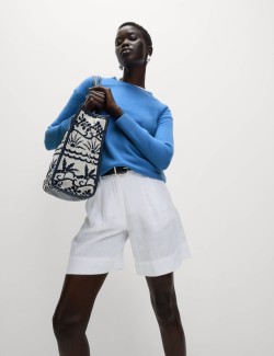 Mimořádně měkký svetr s výstřihem ke krku