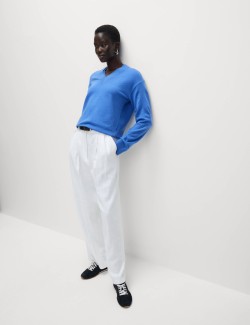 Svetr s výstřihem do V z kožešinové příze