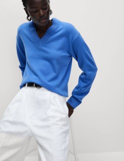 Svetr s výstřihem do V z kožešinové příze