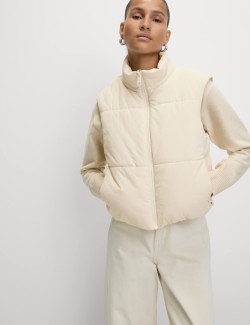 Krátká prošívaná vesta s technologií Thermowarmth™