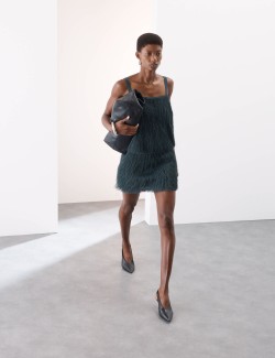 Minisukně do A s třásněmi