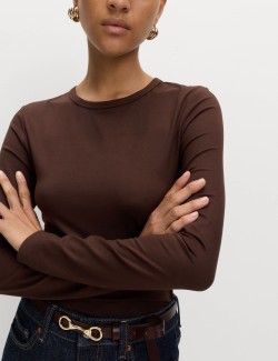 Top s dlouhými rukávy těsného střihu