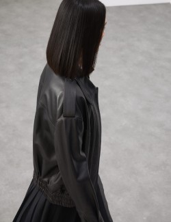 Kožená bunda typu Harrington volného střihu