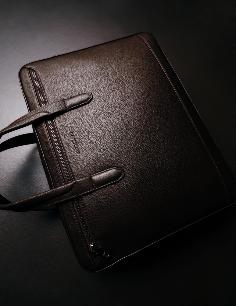 Taška na laptop z kůže se zdrsněným povrchem