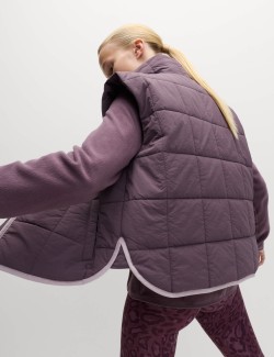 Prošívaná vesta se stojáčkem