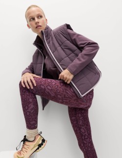 Prošívaná vesta se stojáčkem