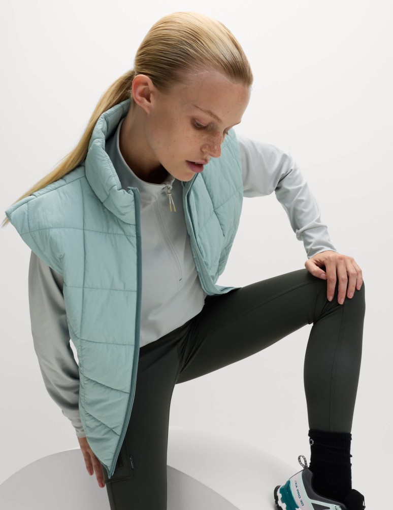 Prošívaná vesta se stojáčkem