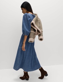 Džínové midi šaty se zvýrazněným pasem, z čisté bavlny