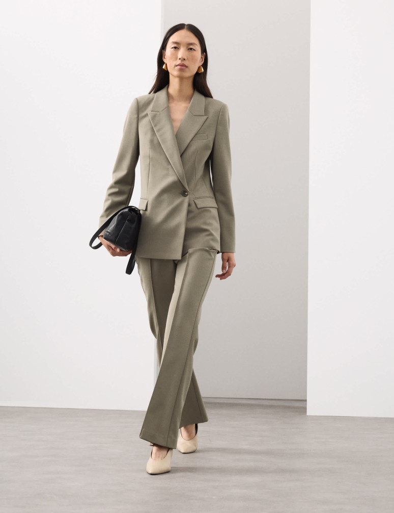 Dvouřadý blejzr ze směsi vlny