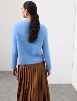 Svetr ke krku s vysokým podílem alpaky