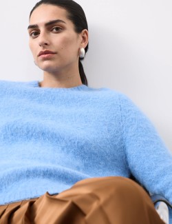 Svetr ke krku s vysokým podílem alpaky