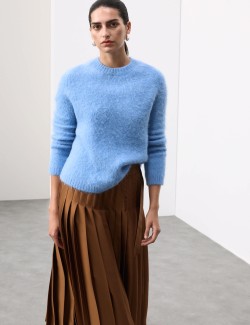 Svetr ke krku s vysokým podílem alpaky