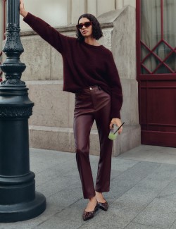 Volný svetr ze směsi alpaky s texturou