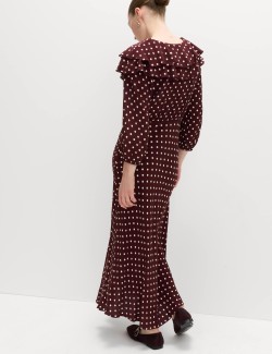 Puntíkované neformální midaxi šaty