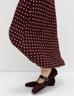 Puntíkované neformální midaxi šaty