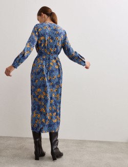 Kolové midi šaty z čistého hedvábí s potiskem listů