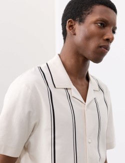 Pruhovaná polokošile s klopami a vysokým podílem bavlny