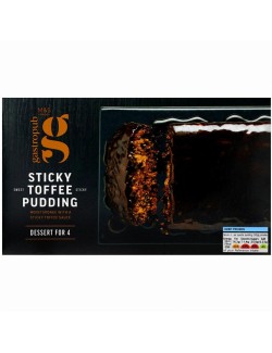 Dezert z máslového (5 %) piškotového těsta s datlemi (10 %) přelitý karamelovou omáčkou (49 %)