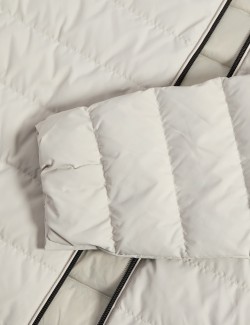 Lehká bunda s peřím a prachovým peřím