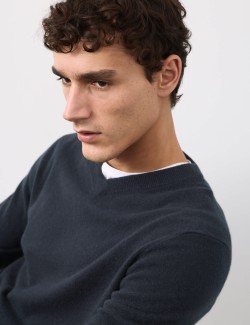 Svetr z čistého kašmíru s výstřihem do V