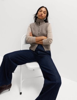 Vrstva se zipem a koulí