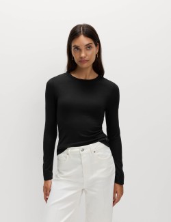 Top s dlouhými rukávy těsného střihu