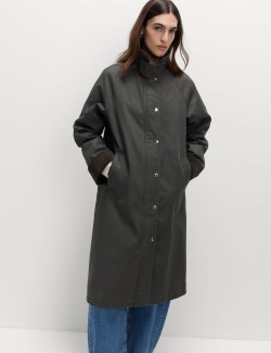 Praktický podlouhlý kabát s límečkem a vysokým podílem bavlny