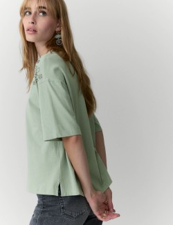 Pure Cotton Studded Western Crew Neck T-Shirt